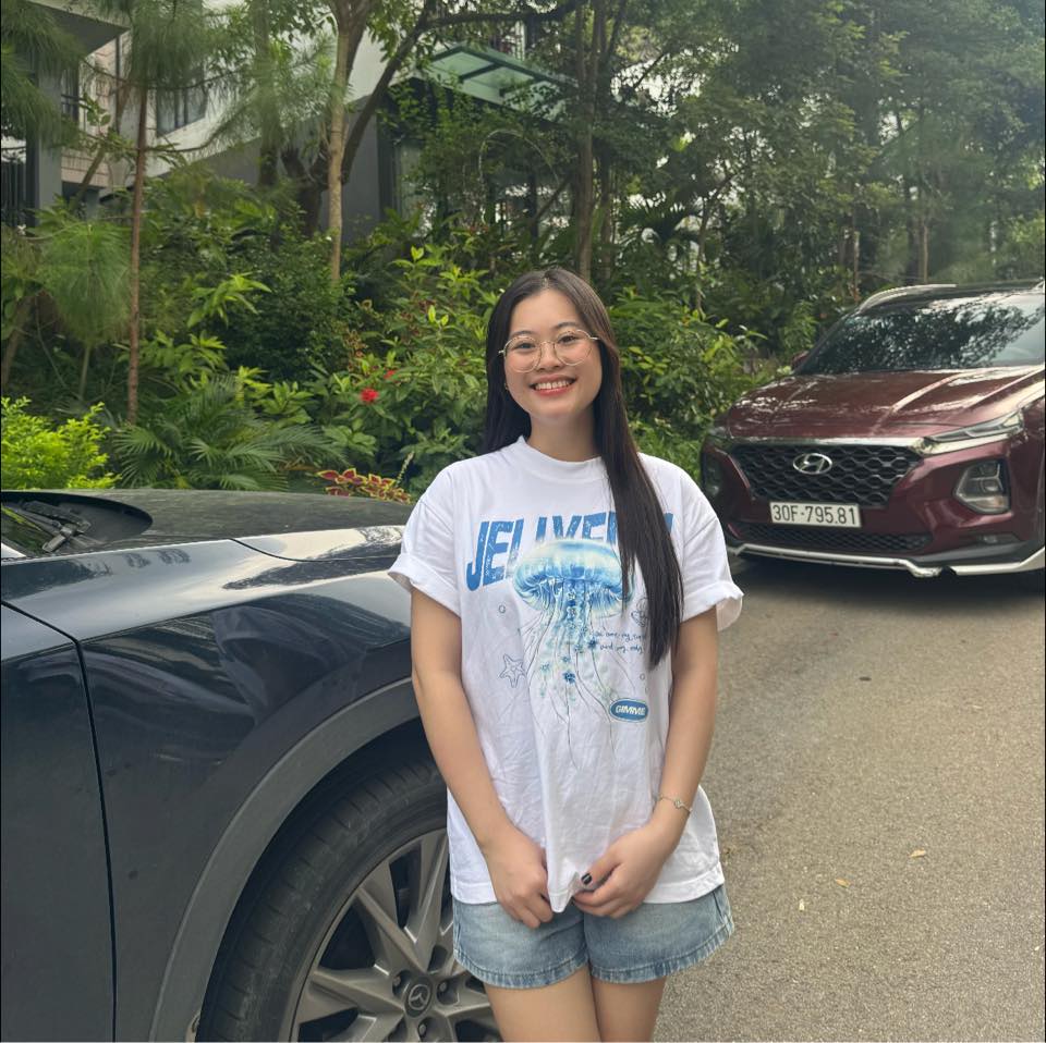 Tư vấn viên Quế Hương