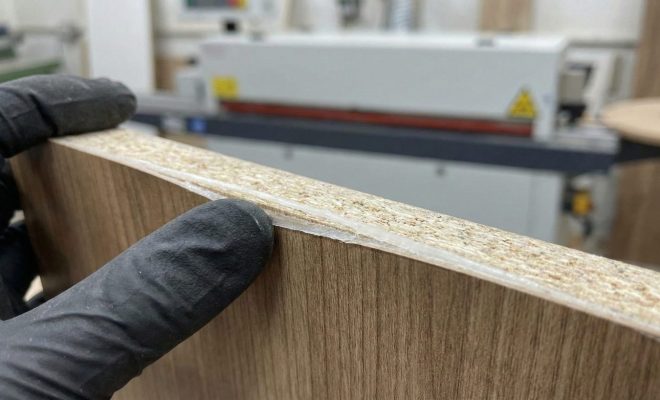 Hình ảnh minh họa lỗi bong mép PVC