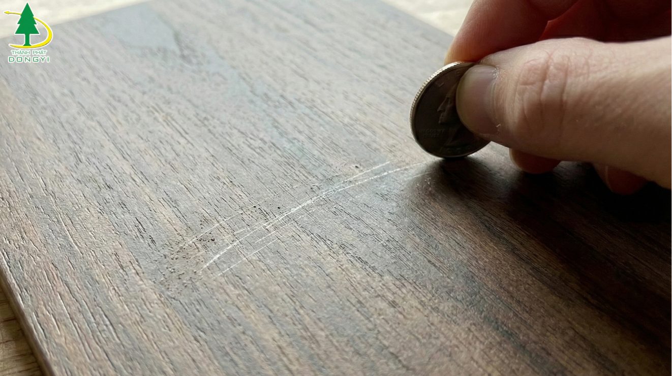 Test chống trày xước ở melamine