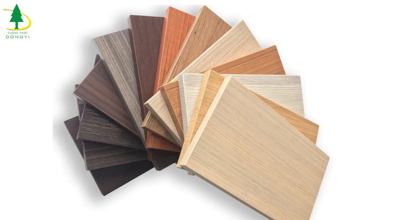 Bề mặt Laminate chịu lực tốt nhưng chỉ dán phẳng Bề mặt ván gỗ dán Laminate phẳng chịu va đập