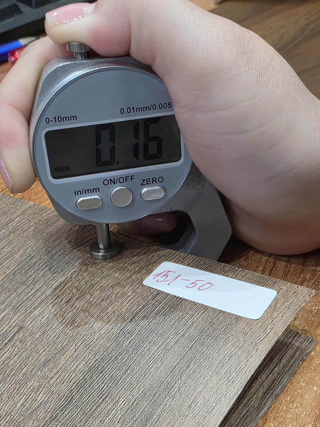 Đo độ dày màng film pvc 1